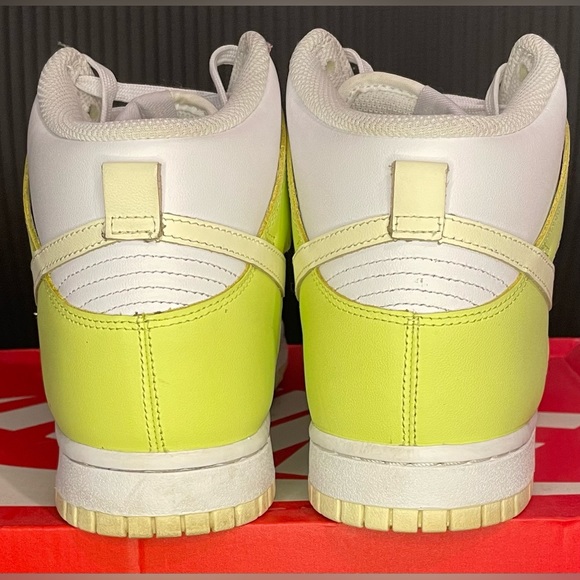 Nike Dunk High Size 9.5 Women - Picture 4 of 6